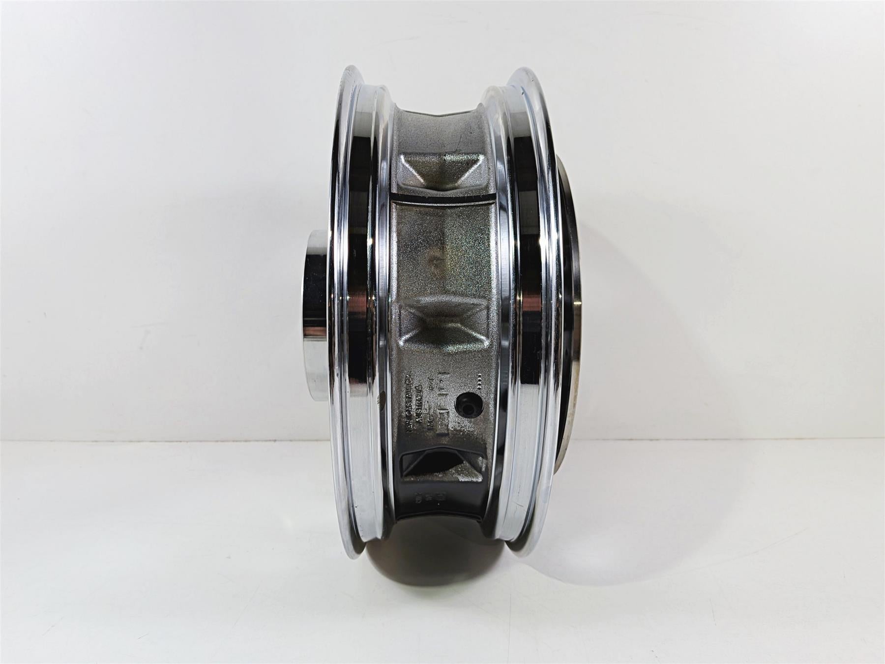 2014 Harley Touring FLHTK Electra Glide Nice Impeller Contrast Rear Wheel Rim 16x5 40900391-Mototech271
