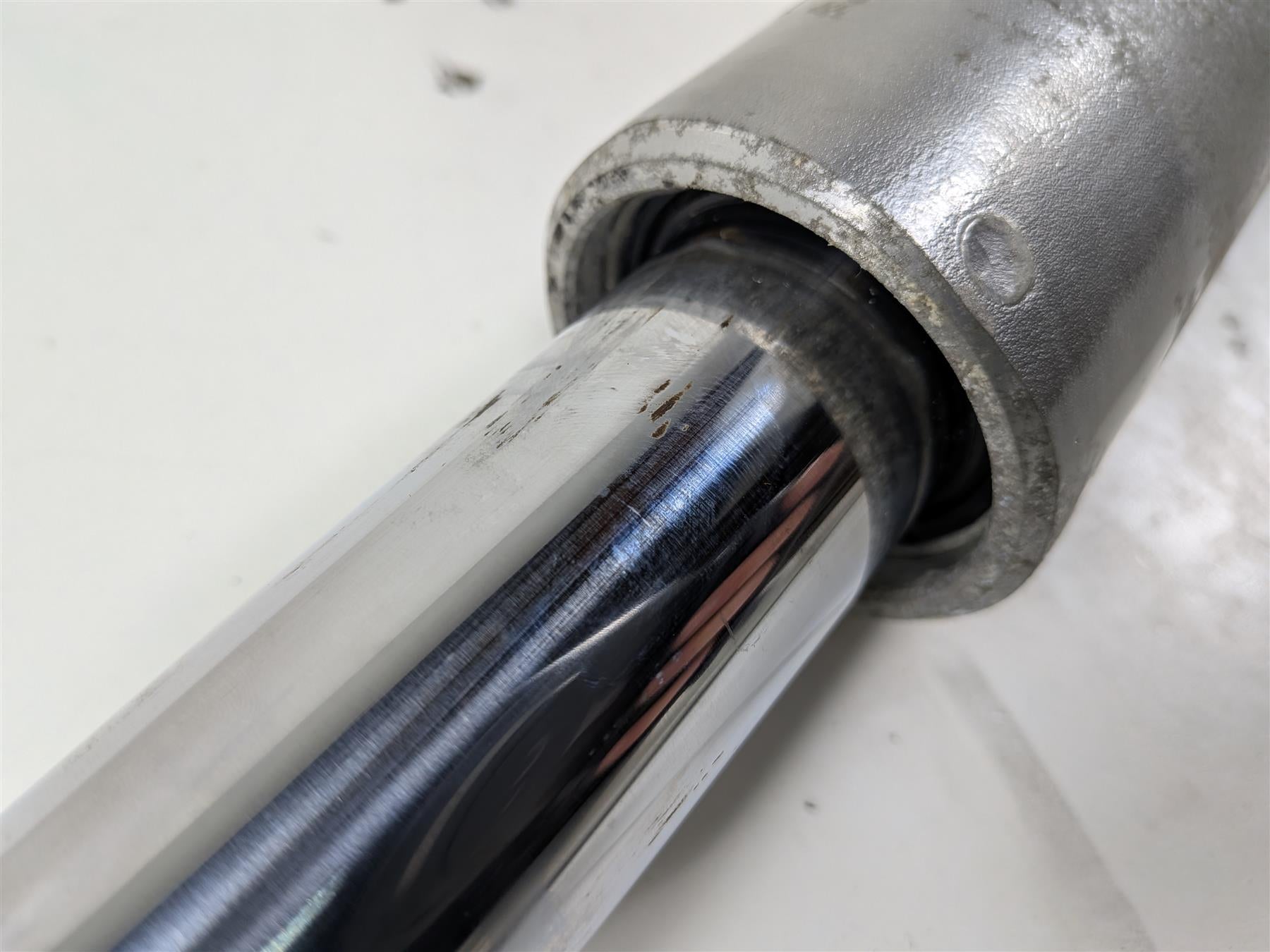 2001 Harley FLHRCI Road King Straight Front Fork Leg Set 41mm -Read 46495-00 {{ shop.shopifyCountryName }} - Mototech271