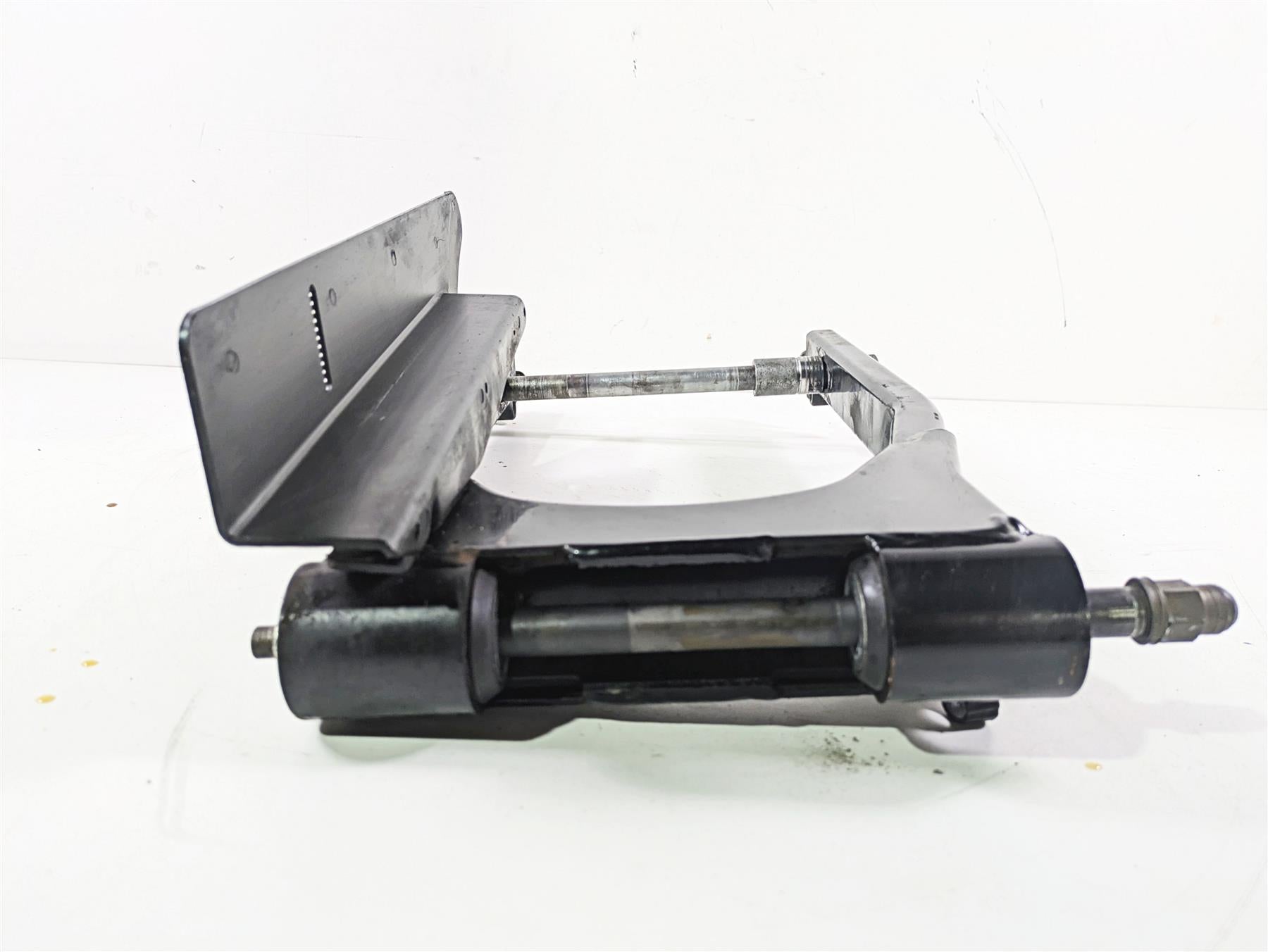 1996 Harley Touring FLHTCUI Electra Glide Rear Swingarm Swing Arm 3/4 47544-85B {{ shop.shopifyCountryName }} - Mototech271