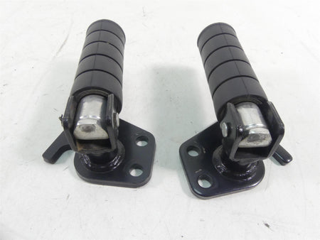 2002 Yamaha XVS1100 V-Star Rear Passenger Footpeg Foot Rest Set 5EL-27430-00-00 {{ shop.shopifyCountryName }} - Mototech271
