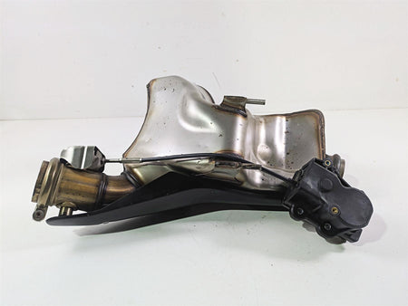 2018 KTM 1290 Super Duke R Exhaust Center Chamber Pipe & Servo 61605050000 {{ shop.shopifyCountryName }} - Mototech271