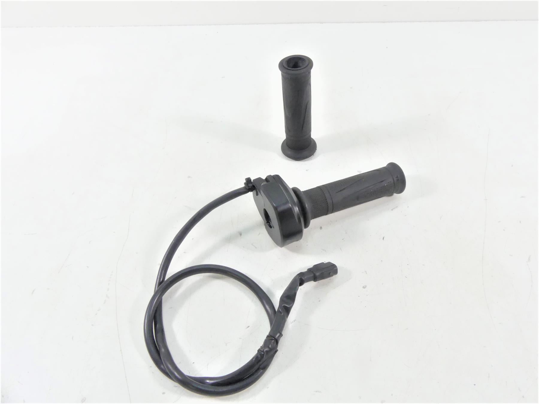 2019 Triumph Street Triple 765R Ride Fly By Wire Hand Throttle Sensor T2042226
