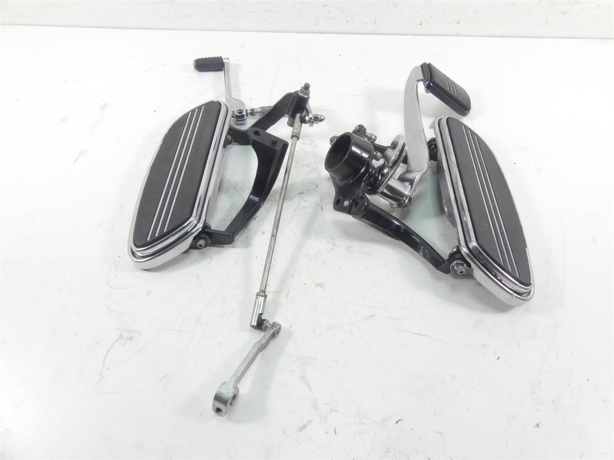2011 Harley Touring FLTRU Road Glide Floorboard Shifter Brake Pedal Set 47365-09 {{ shop.shopifyCountryName }} - Mototech271