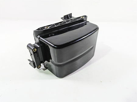 2017 Harley Dyna FXDB Street Bob Electrical Carrier Tray Stay & Cover 70367-12 {{ shop.shopifyCountryName }} - Mototech271