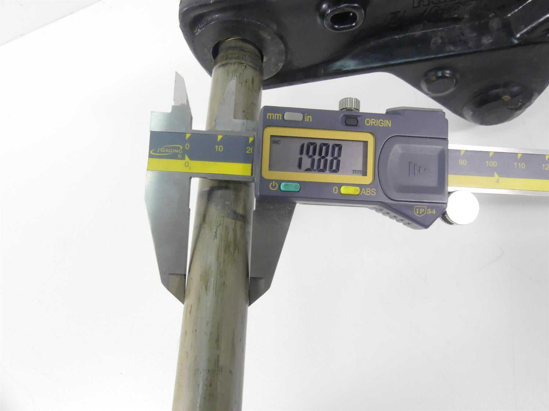 2013 Triumph Rocket 3 Touring Swingarm Differential Drive Shaft 27K T1270200 {{ shop.shopifyCountryName }} - Mototech271