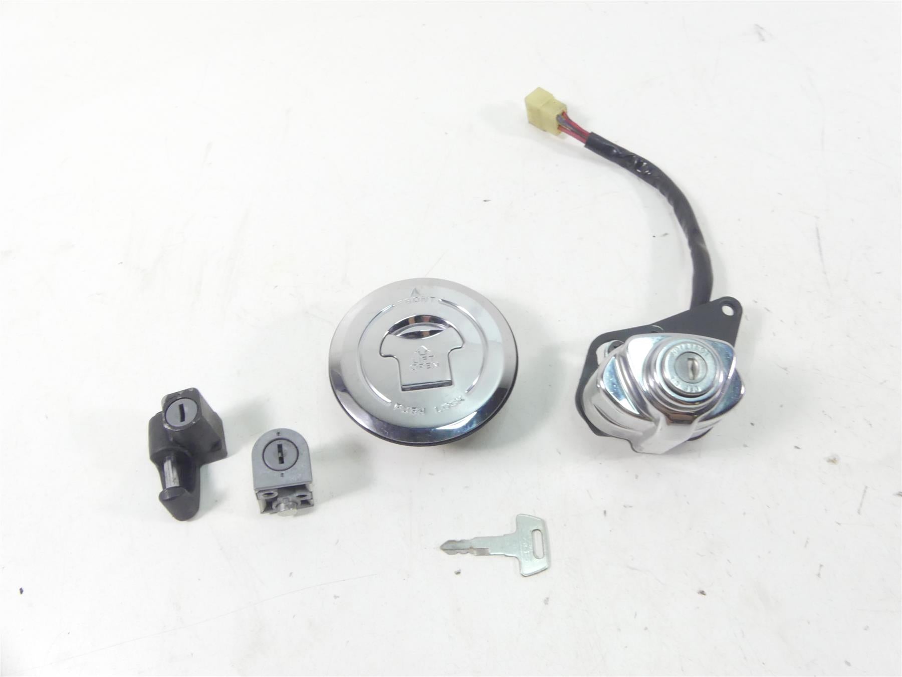 2008 Honda V-Twin VTX1800 N3 Ignition Switch Key Lock Set 35010-MCV-A20