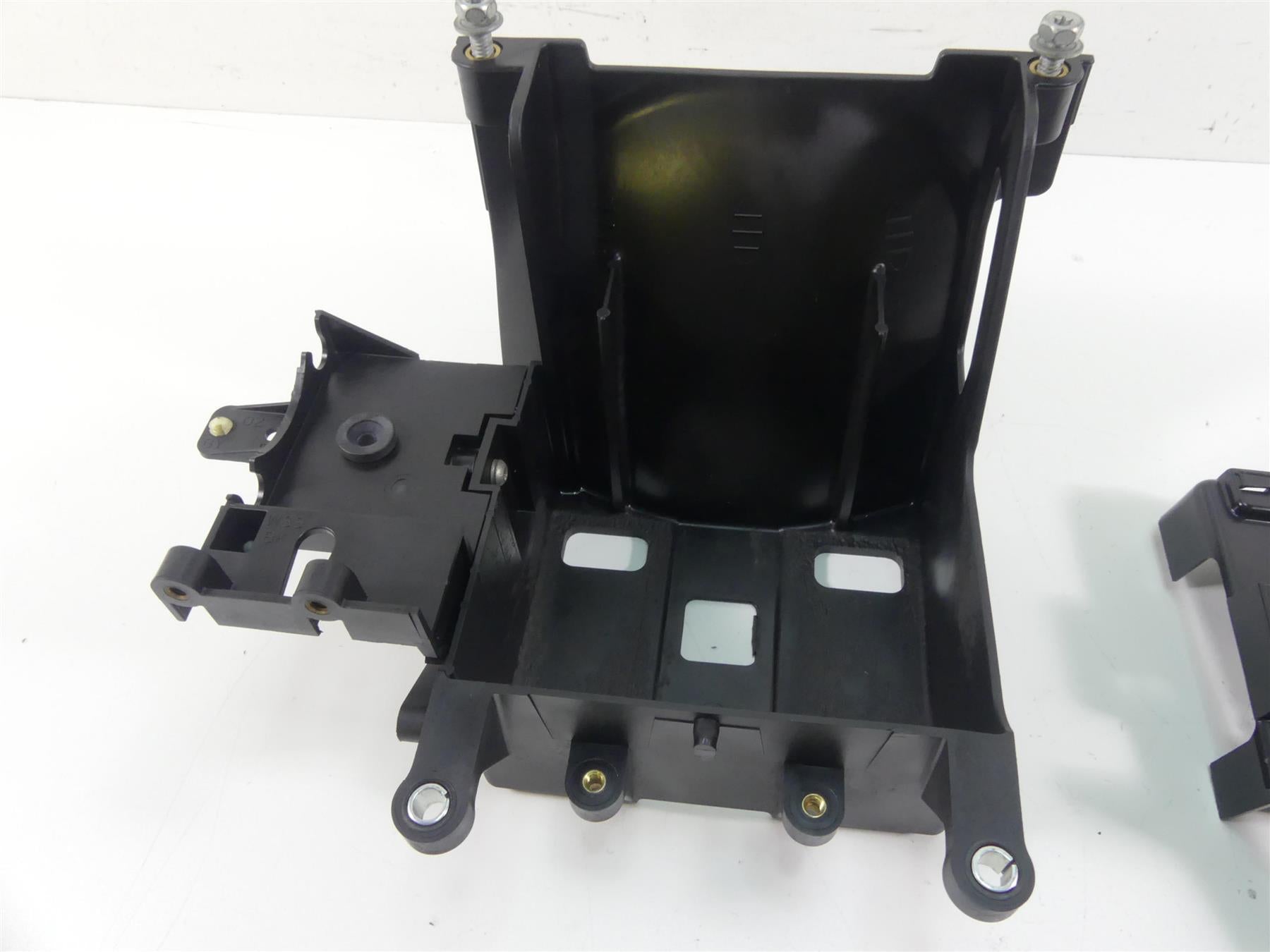 2014 Harley Touring FLHTK Electra Glide Battery & Electrical Carrier 66000010 {{ shop.shopifyCountryName }} - Mototech271