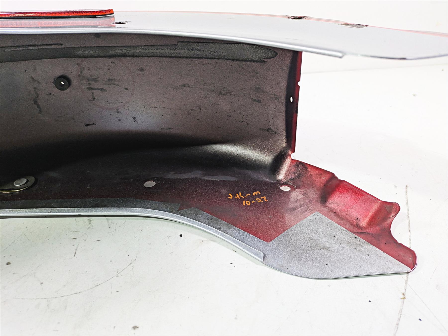 2004 Harley Softail FLSTF Fat Boy Rear Fender Sierra Red 59596-00A {{ shop.shopifyCountryName }} - Mototech271