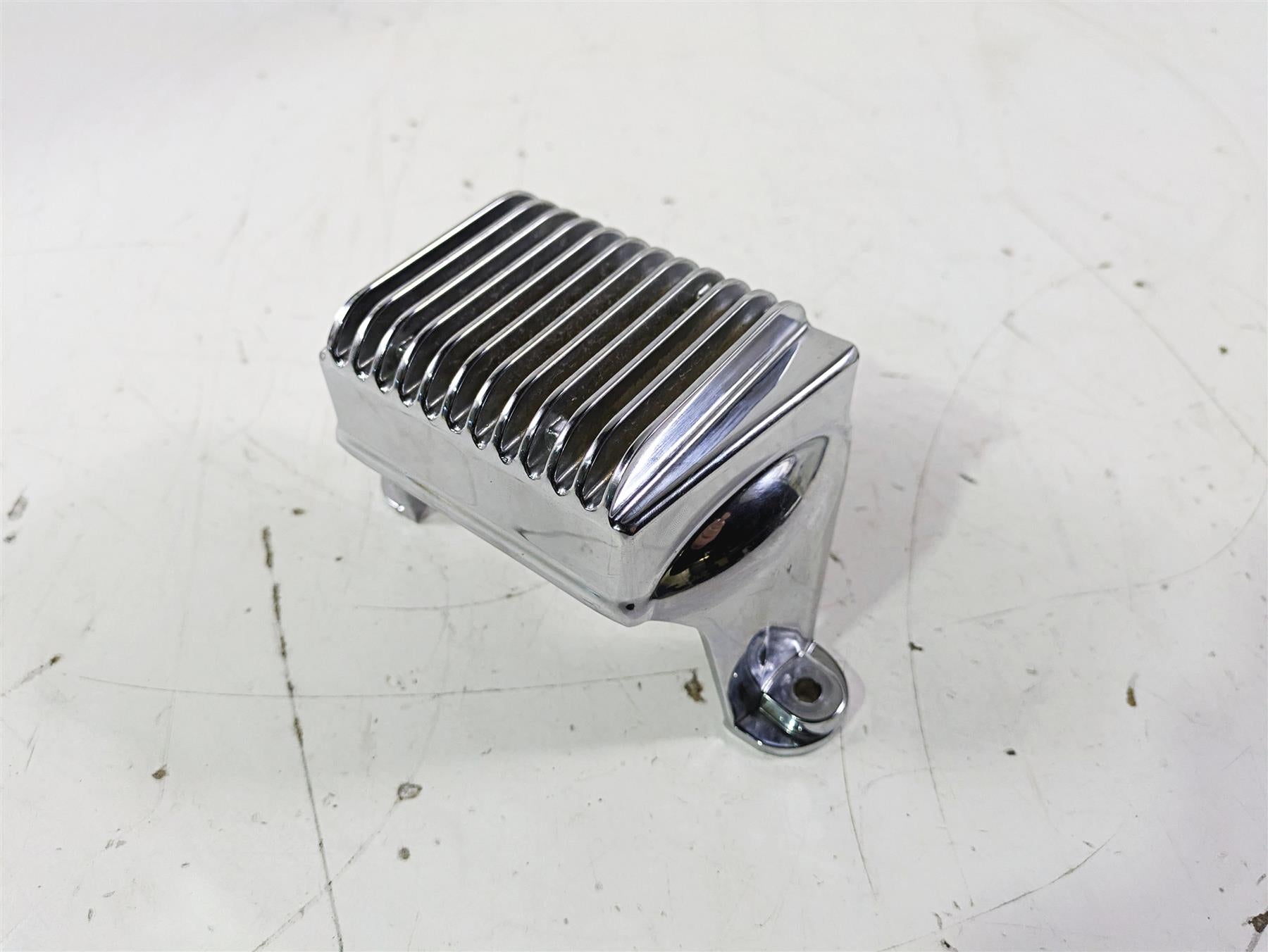 2007 Harley Touring FLHTCU SE CVO E-Glide Chrome Rectifier Regulator 74622-06 {{ shop.shopifyCountryName }} - Mototech271