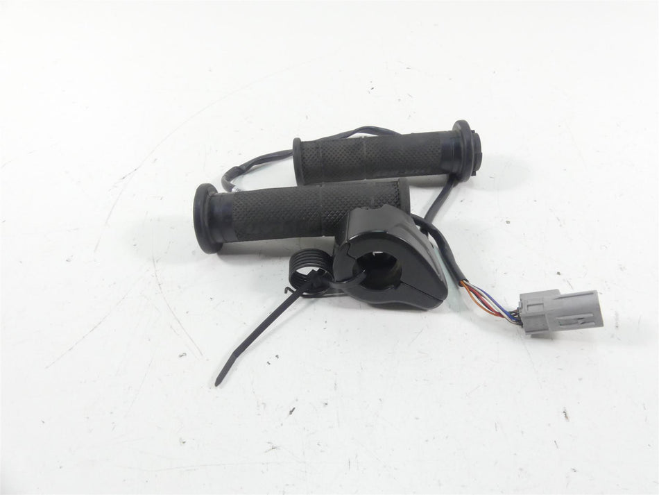 2018 Ducati Hypermotard 939 SP Ride By Wire Throttle Grip Handle 66020033E {{ shop.shopifyCountryName }} - Mototech271