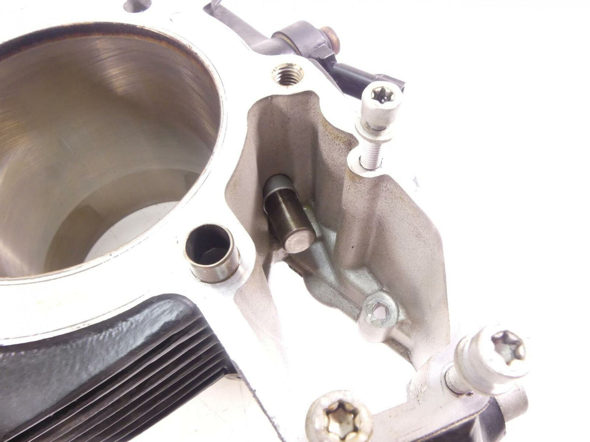 2008 BMW R1200GS K255 Adv Left Jug And Piston Cylinder 11117673573 {{ shop.shopifyCountryName }} - Mototech271