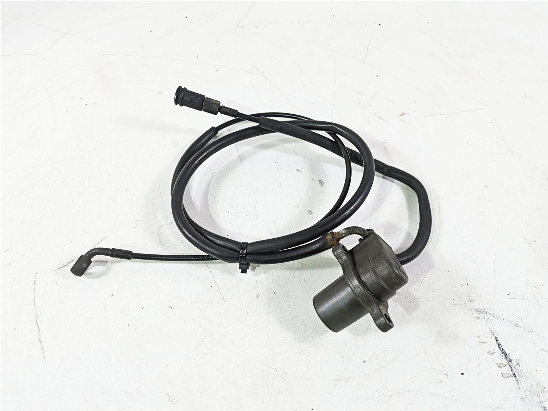 2004 BMW R1150GS R21 24mm Clutch Slave Cylinder & Line 21522335061 {{ shop.shopifyCountryName }} - Mototech271