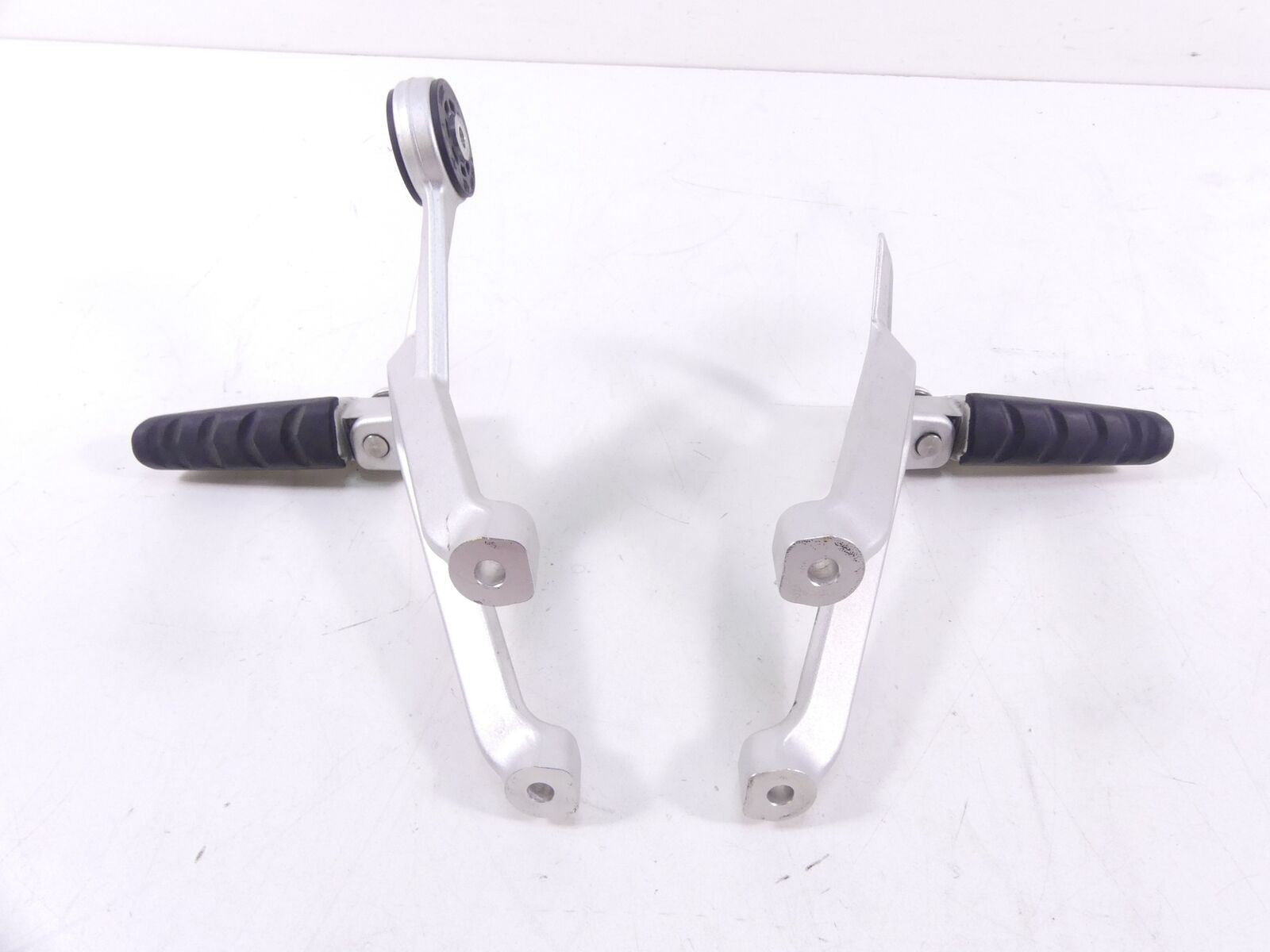 2016 BMW R1200RS K54 Passenger Footpeg Foot Peg Rest Set 46718540798 46718540799 | Mototech271