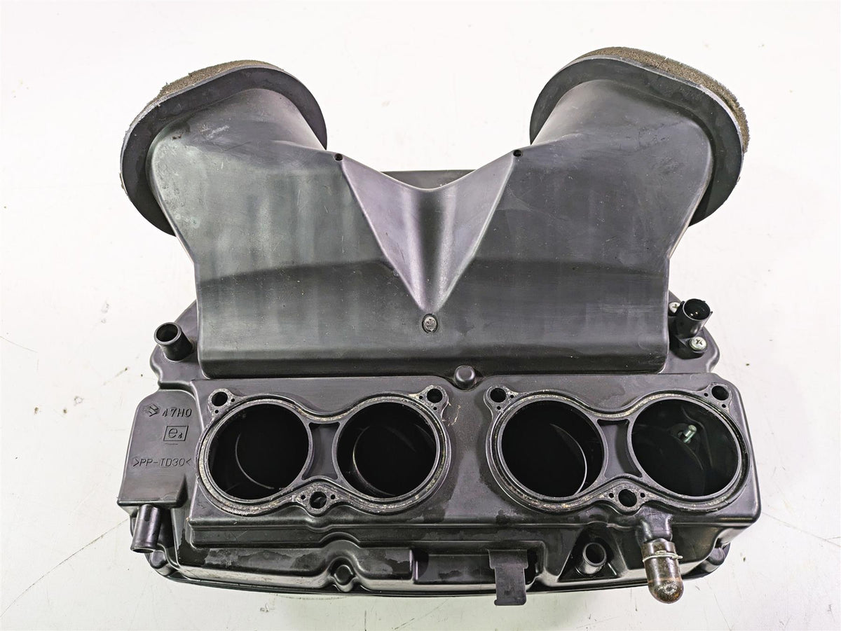 2016 Suzuki GSXR1000 Air Box Cleaner Breather Filter 13720-47H01 13720-47H02 {{ shop.shopifyCountryName }} - Mototech271