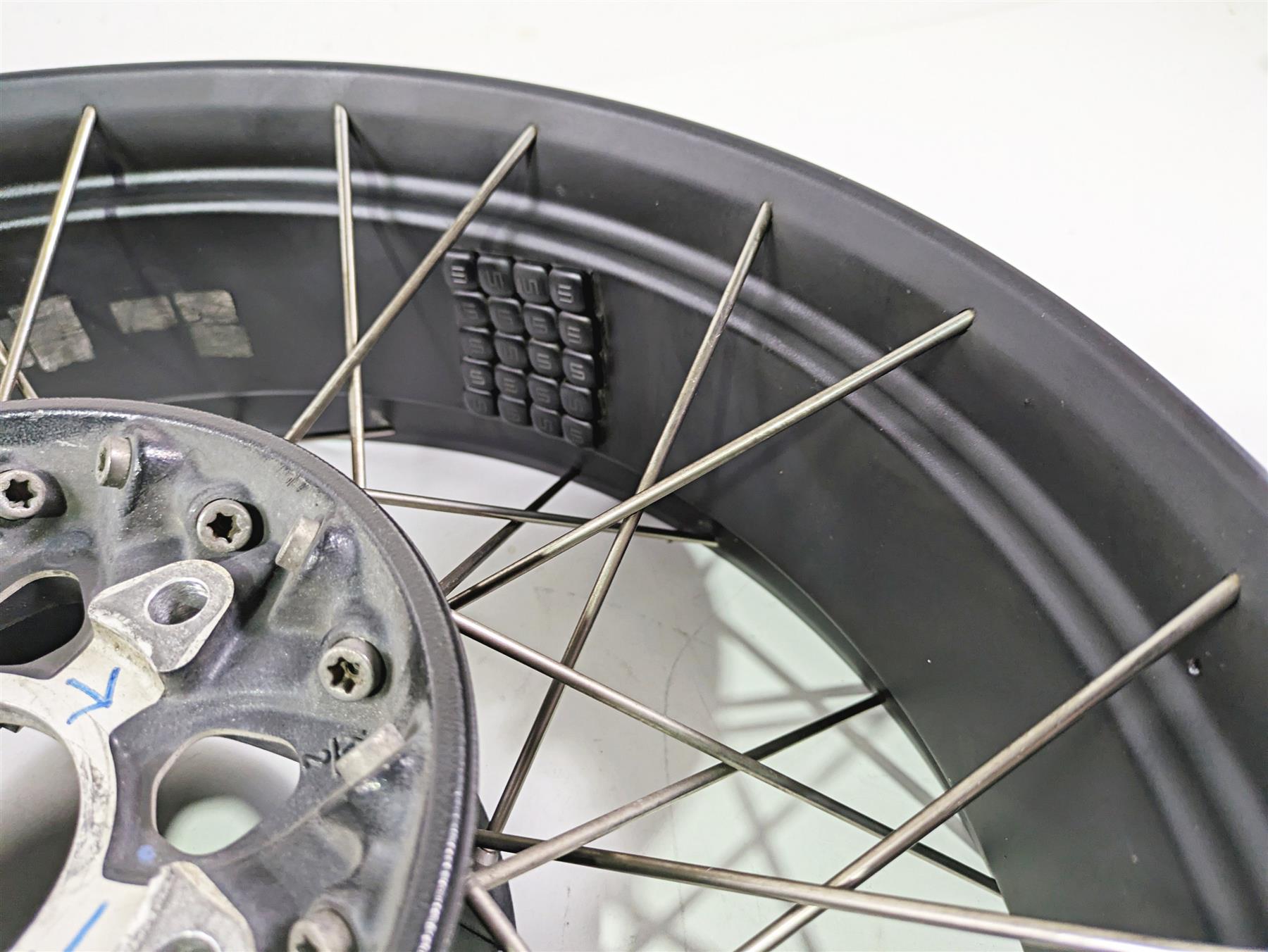 2015 BMW R1200 GS Adv K51 Straight 17x4.5 Rear Wheel Spoke Rim 36318526651 {{ shop.shopifyCountryName }} - Mototech271