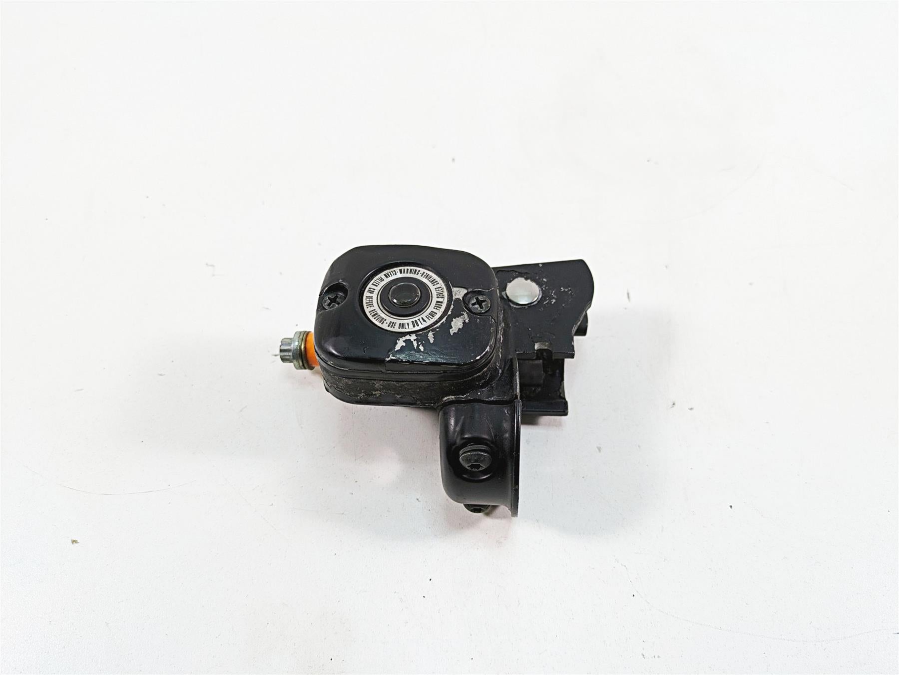 2009 Harley FXDF Dyna Fat Bob Front Brake Master Cylinder 11/16" 45170-08F {{ shop.shopifyCountryName }} - Mototech271