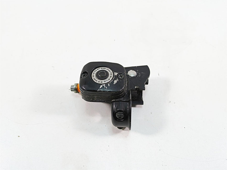 2009 Harley FXDF Dyna Fat Bob Front Brake Master Cylinder 11/16" 45170-08F {{ shop.shopifyCountryName }} - Mototech271