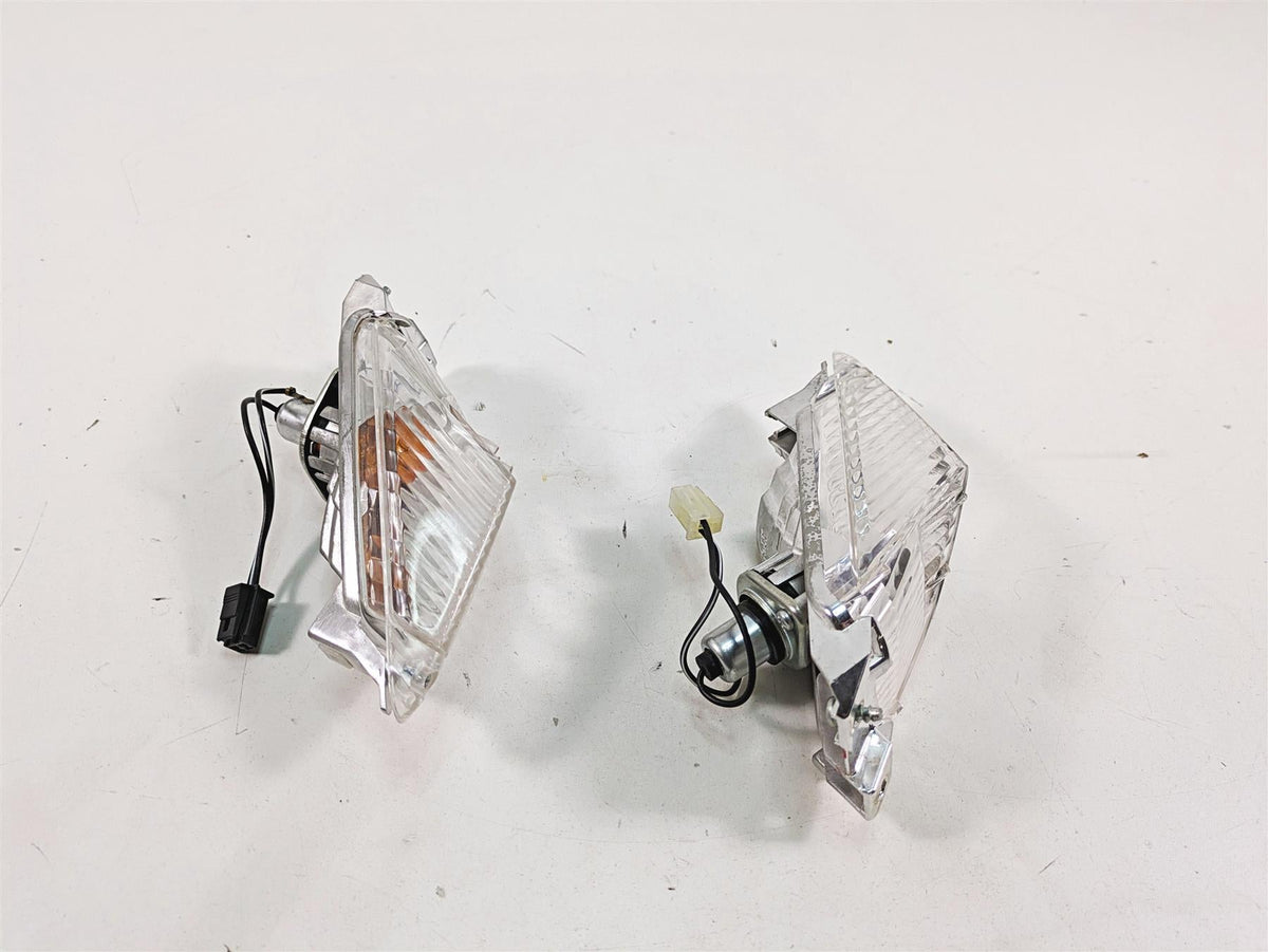 2022 Suzuki GSXR 750 Rear Blinker Turn Signal Set 35603-47H0 35603-47H0 {{ shop.shopifyCountryName }} - Mototech271