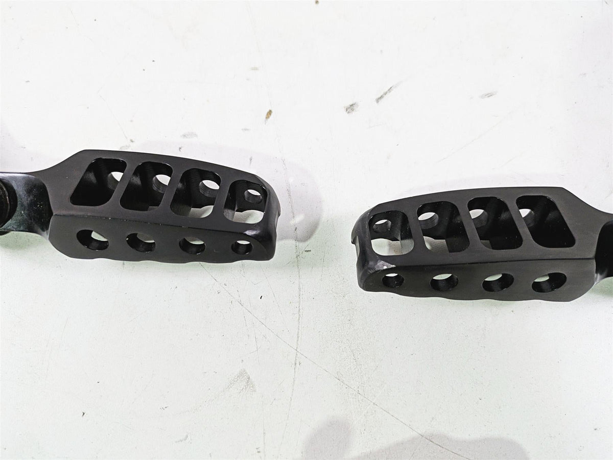 2010 Harley VRSCF Muscle Rod Black Left Right Front Footpeg Rest Set 50274-02B {{ shop.shopifyCountryName }} - Mototech271