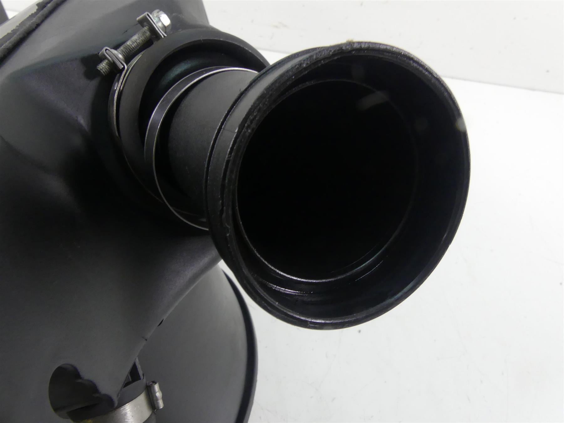 2003 BMW R1150 GS R21 Air Box Filter Breather + Tubes & Air Ram 13711341527 {{ shop.shopifyCountryName }} - Mototech271