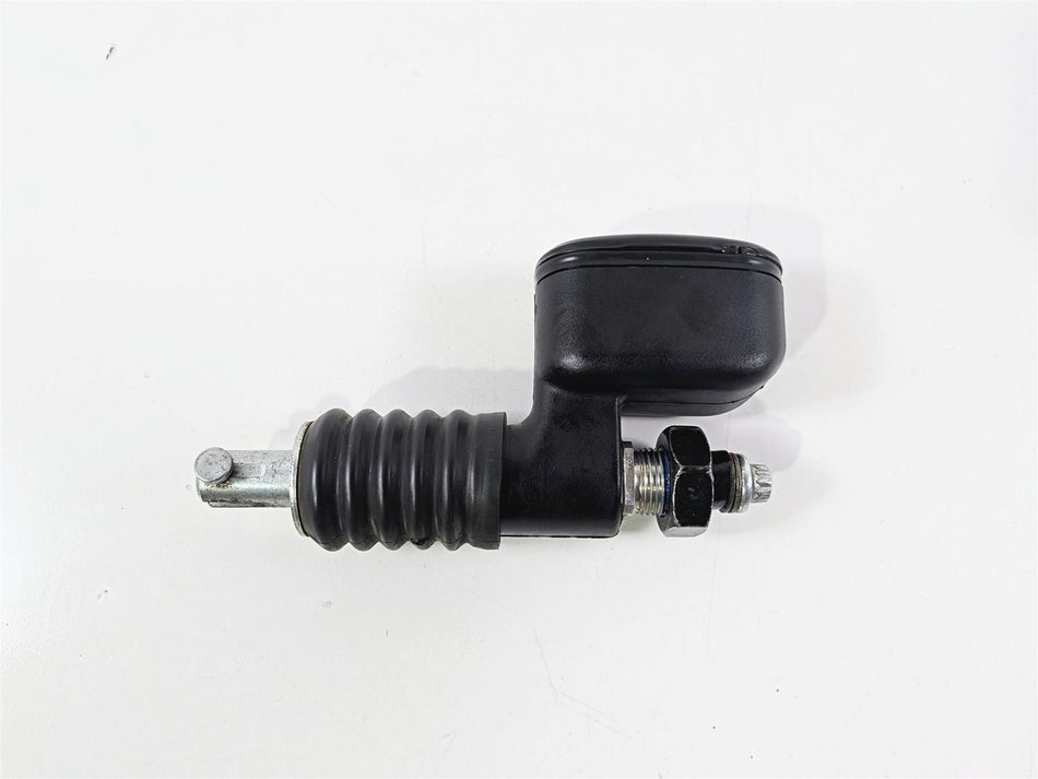 2004 Harley Touring FLTRI Road Glide Clean Rear Brake Master Cylinder 42454-99A-Mototech271