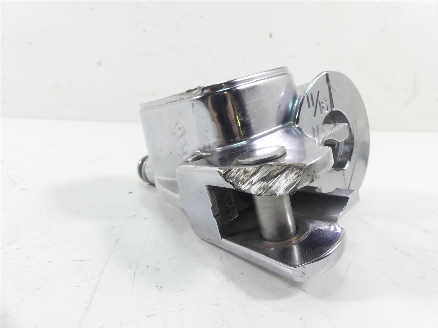 2004 Harley Softail FXSTD SE CVO Deuce Chrome Clutch Master Cylinder 46113-02D {{ shop.shopifyCountryName }} - Mototech271