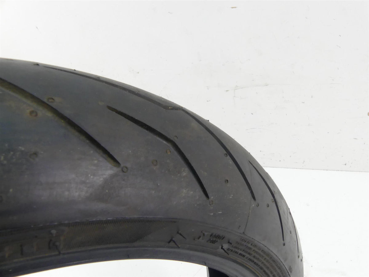 Used Front Motorcycle Tire Pirelli Diablo Rosso 3 III 120/70-17 DOT1719 2807800 {{ shop.shopifyCountryName }} - Mototech271