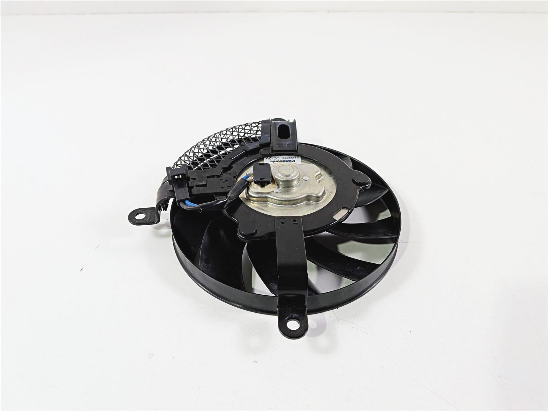 2024 Suzuki GSXR 600 Radiator Cooling Fan - Tested 17710-14J00 {{ shop.shopifyCountryName }} - Mototech271