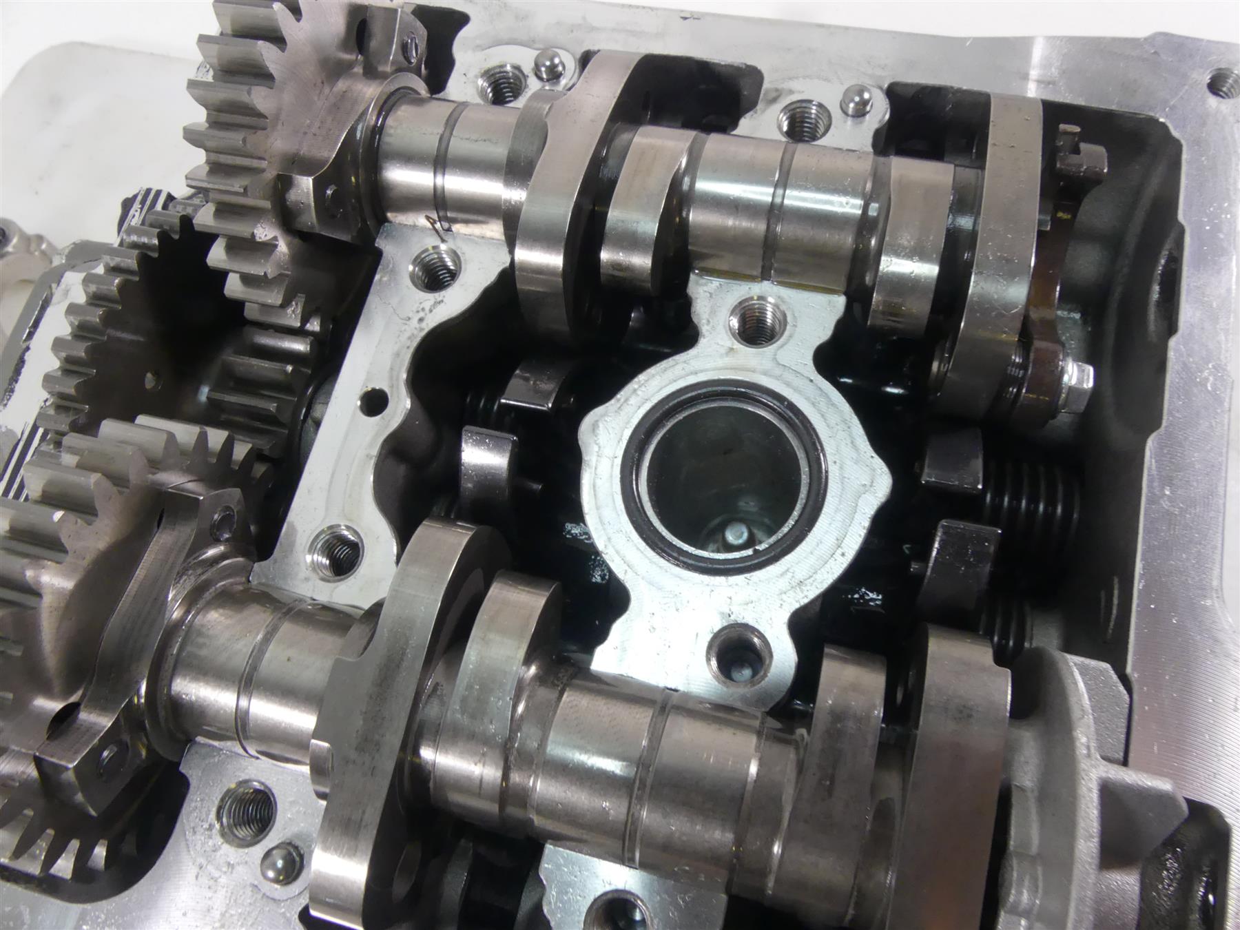 2020 Ducati Panigale V2 Rear Vertical Cylinder Head Cylinderhead 576mi 30123272F {{ shop.shopifyCountryName }} - Mototech271