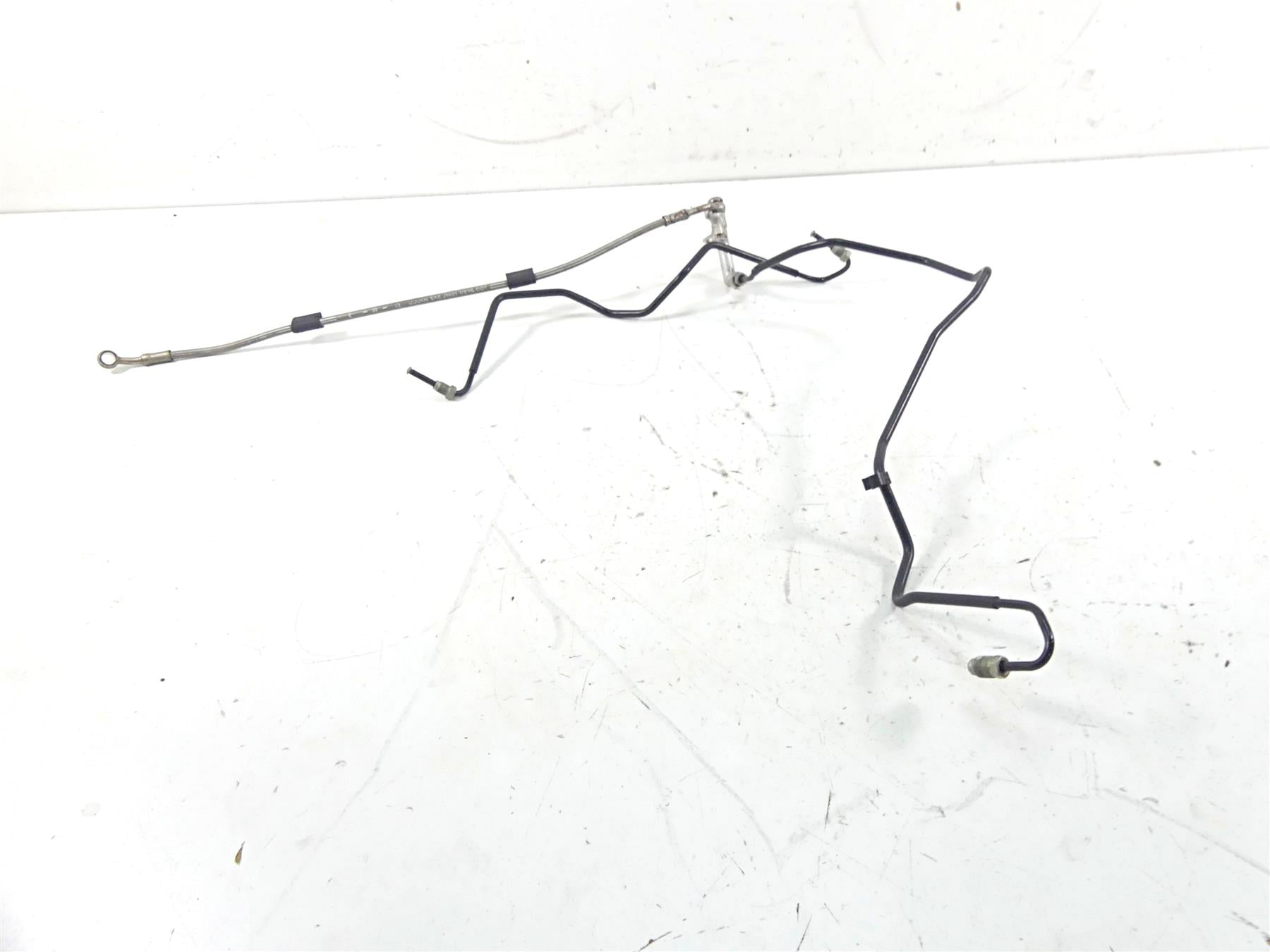 2009 BMW R1200 GS K25 Rear Abs Brake Line Set 34327724646 34327673646 {{ shop.shopifyCountryName }} - Mototech271