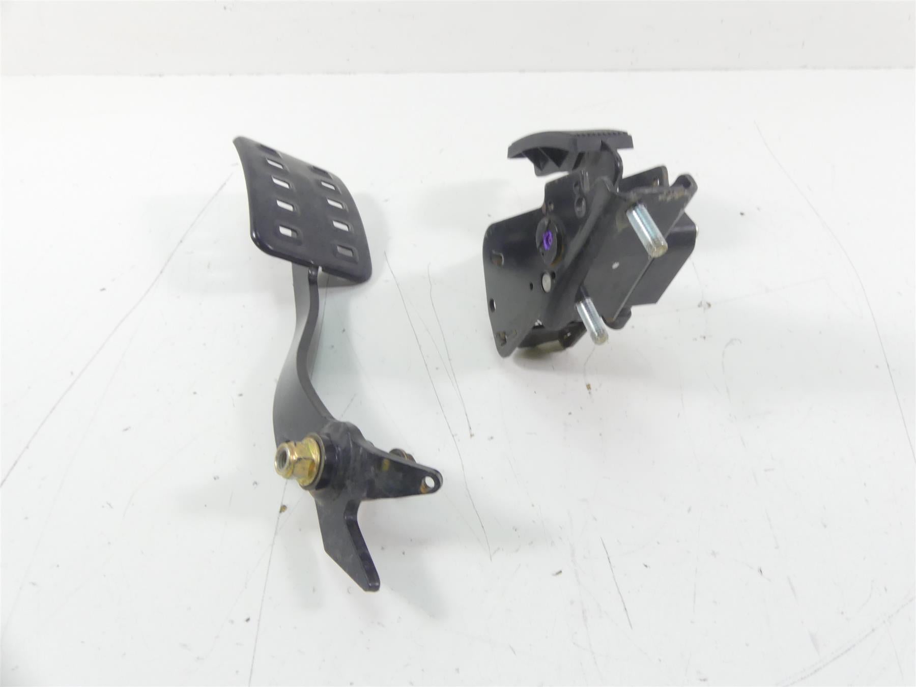 2020 Can-Am Commander 1000R XT Foot Accelerate Brake Pedal Set 707001166 {{ shop.shopifyCountryName }} - Mototech271