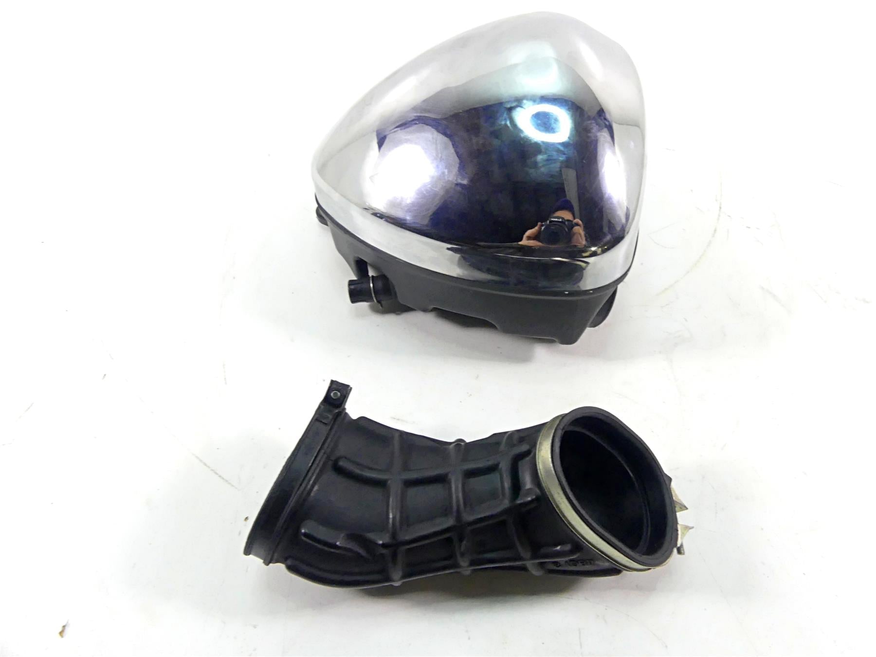 2008 Suzuki M109R VZR1800 Left Air Cleaner Breather Filter Box 13702-48G20 {{ shop.shopifyCountryName }} - Mototech271