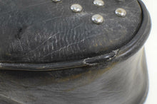 Load image into Gallery viewer, 2011 Harley Softail FLSTC Heritage Classic Left Saddlebag &amp; Mount 90476-09 | Mototech271
