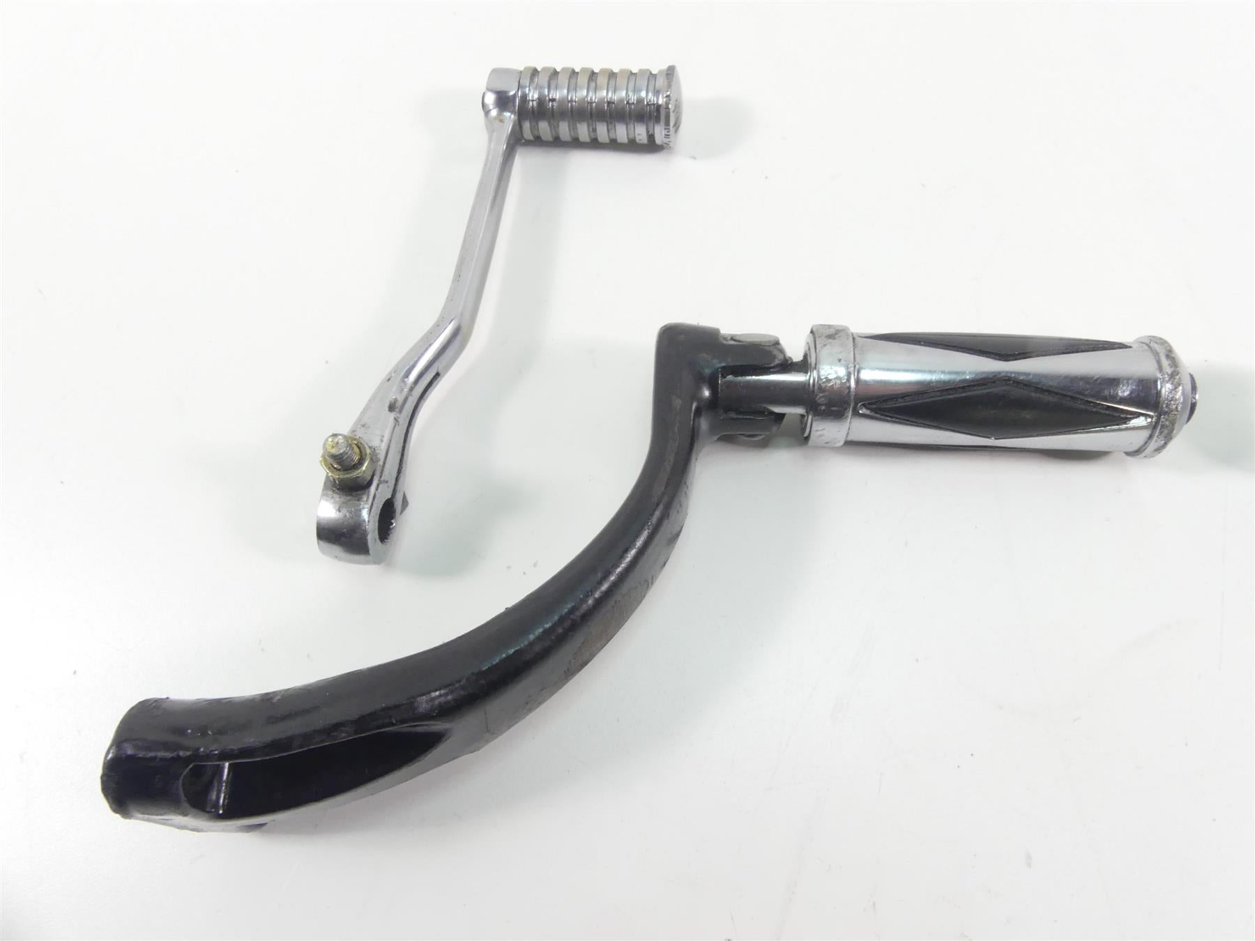 2018 Harley Sportster XL1200 Custom Front Rear Footpeg Lever Pedal Set 42972-04 {{ shop.shopifyCountryName }} - Mototech271