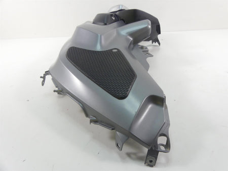 2014 BMW R1200GS K50 Right Side Fuel Gas Tank Fairing Cover + Emblem 46638533680 {{ shop.shopifyCountryName }} - Mototech271