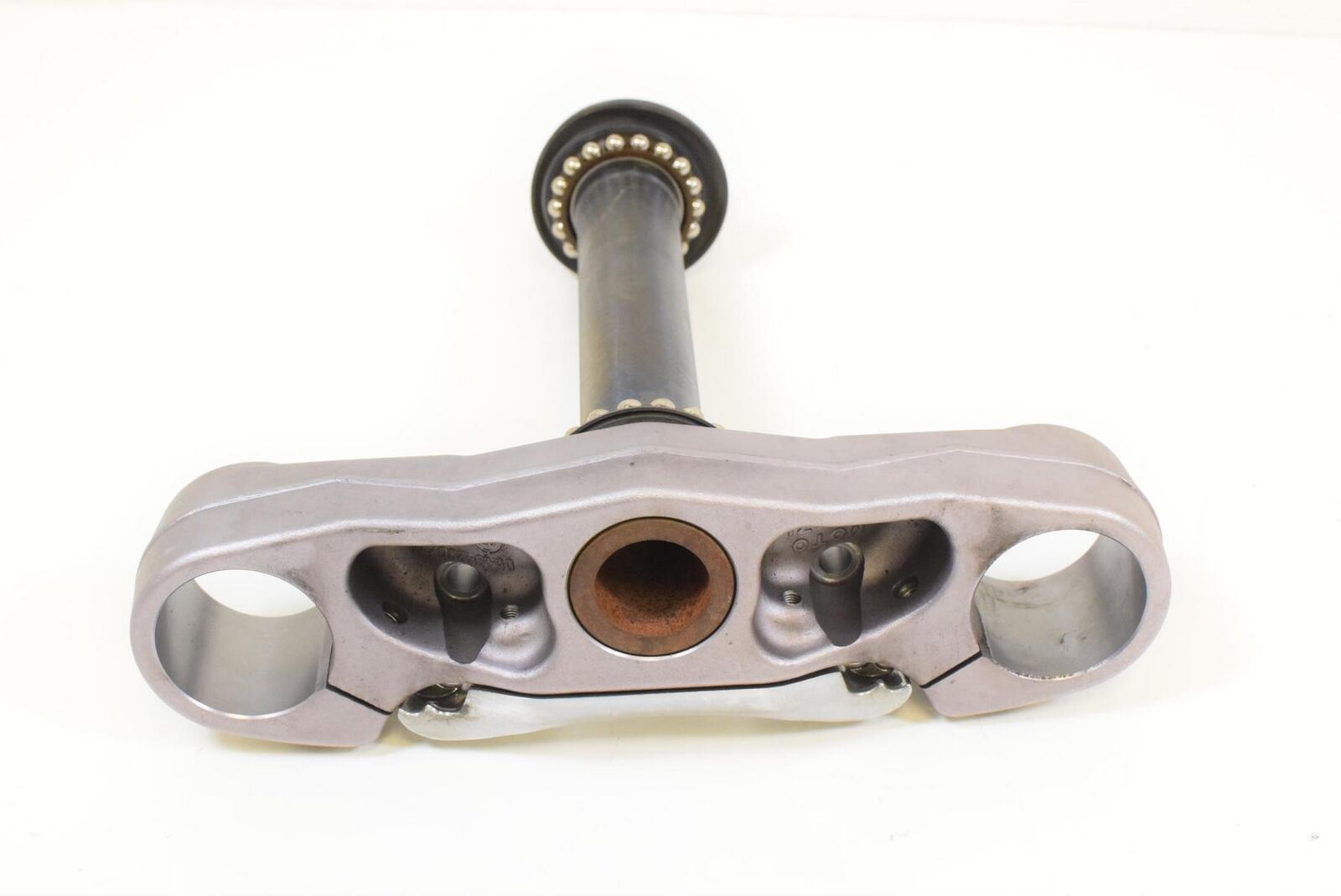 2008 Moto Guzzi Breva Sport 1200 Lower Triple Tree Steering Clamp GU05494030 {{ shop.shopifyCountryName }} - Mototech271