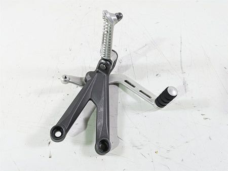 2020 Triumph Daytona 765 Moto2 Left Rider Footpeg & Shifter T2083381 T2082931 {{ shop.shopifyCountryName }} - Mototech271