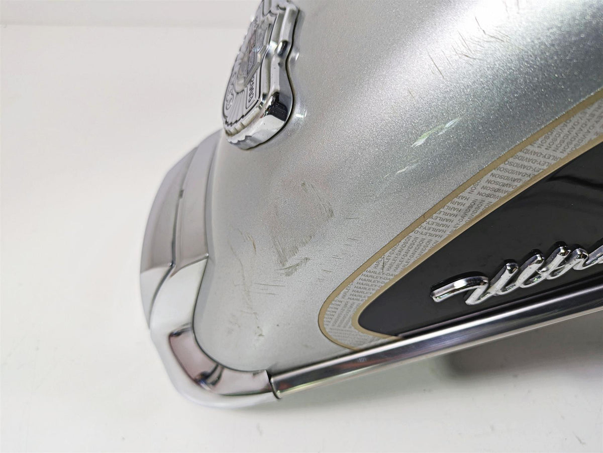 2003 Harley Touring FLHTCUI 100TH E-Glide Front Fender + Emblem 58837-00 {{ shop.shopifyCountryName }} - Mototech271