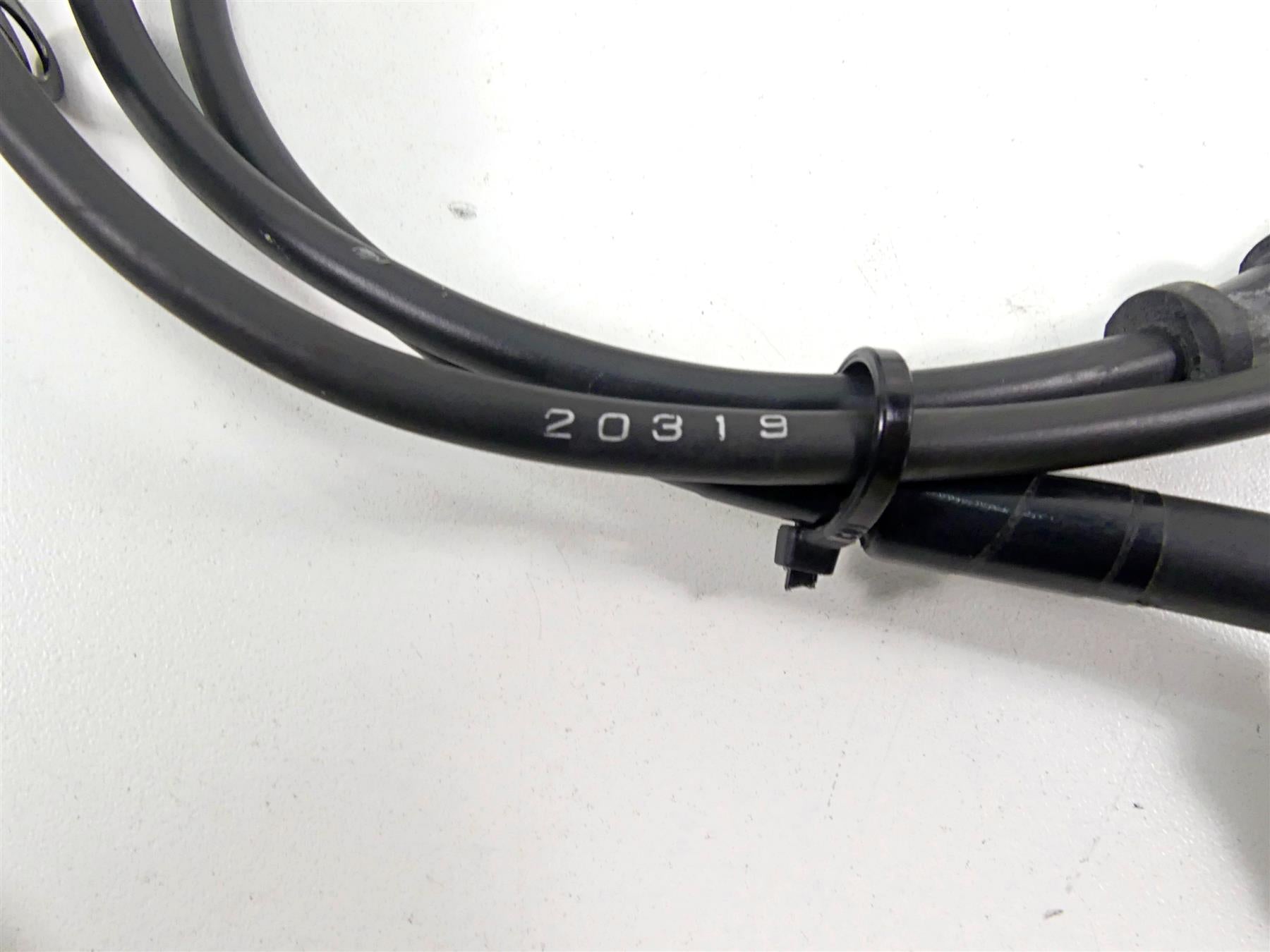 2012 Yamaha VMX17 VMAX 1700 Front Abs Brake Wheel Speed Sensor 2S3-85970-00-00 {{ shop.shopifyCountryName }} - Mototech271