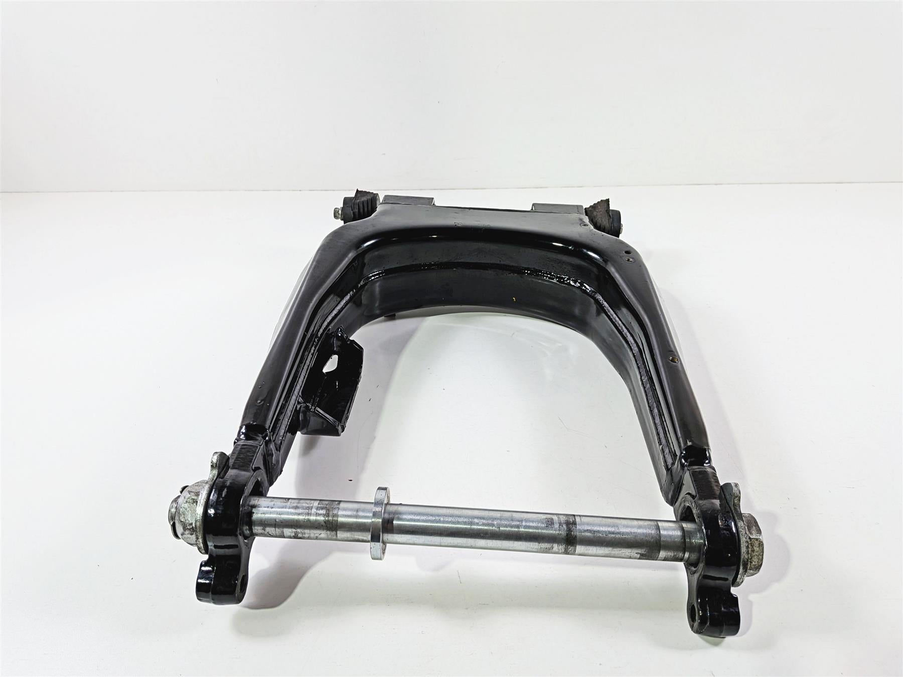 2017 Harley Touring FLHXS Street Glide Swingarm Swing Arm & Axle 47549-09A 45470-99 {{ shop.shopifyCountryName }} - Mototech271