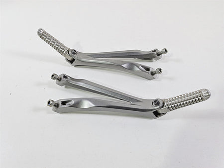 2008 Yamaha YZF R1 RN19 Oem Passenger Foot Peg Rest Set 5VY-2741L-00-00 {{ shop.shopifyCountryName }} - Mototech271