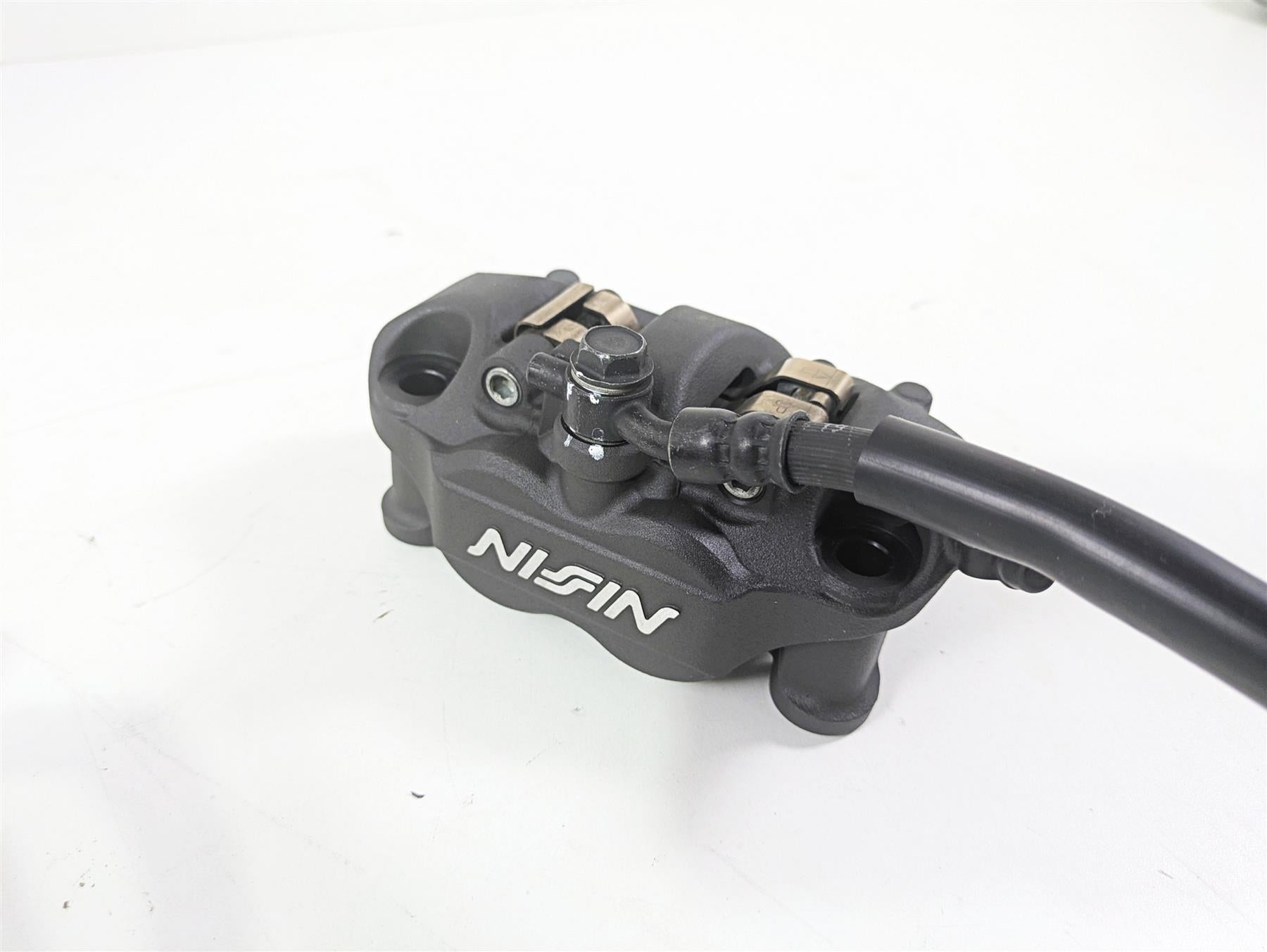 2020 Kawasaki ZX6R ZX636 Ninja Front Brake Caliper Set 108mm 43080-0111-DJ {{ shop.shopifyCountryName }} - Mototech271