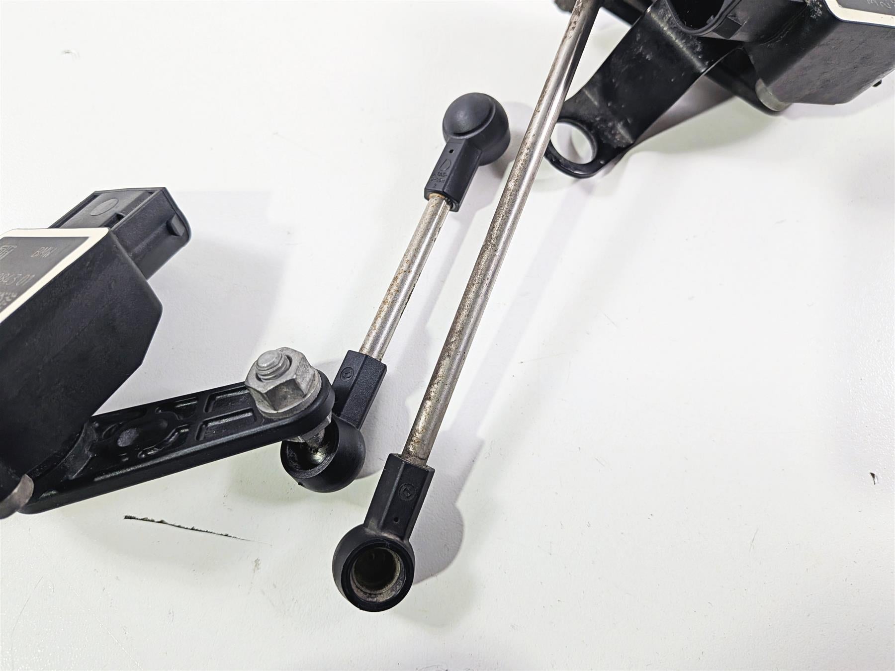 2016 BMW R1200RT RT RTW K52 Bike Height Level Sensor Set 37146860843 37146870000 {{ shop.shopifyCountryName }} - Mototech271