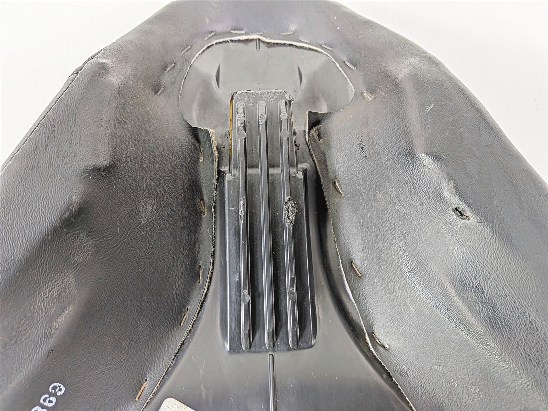 2014 Harley FXSB Softail Breakout Front Driver Seat Saddle 52000096-Mototech271
