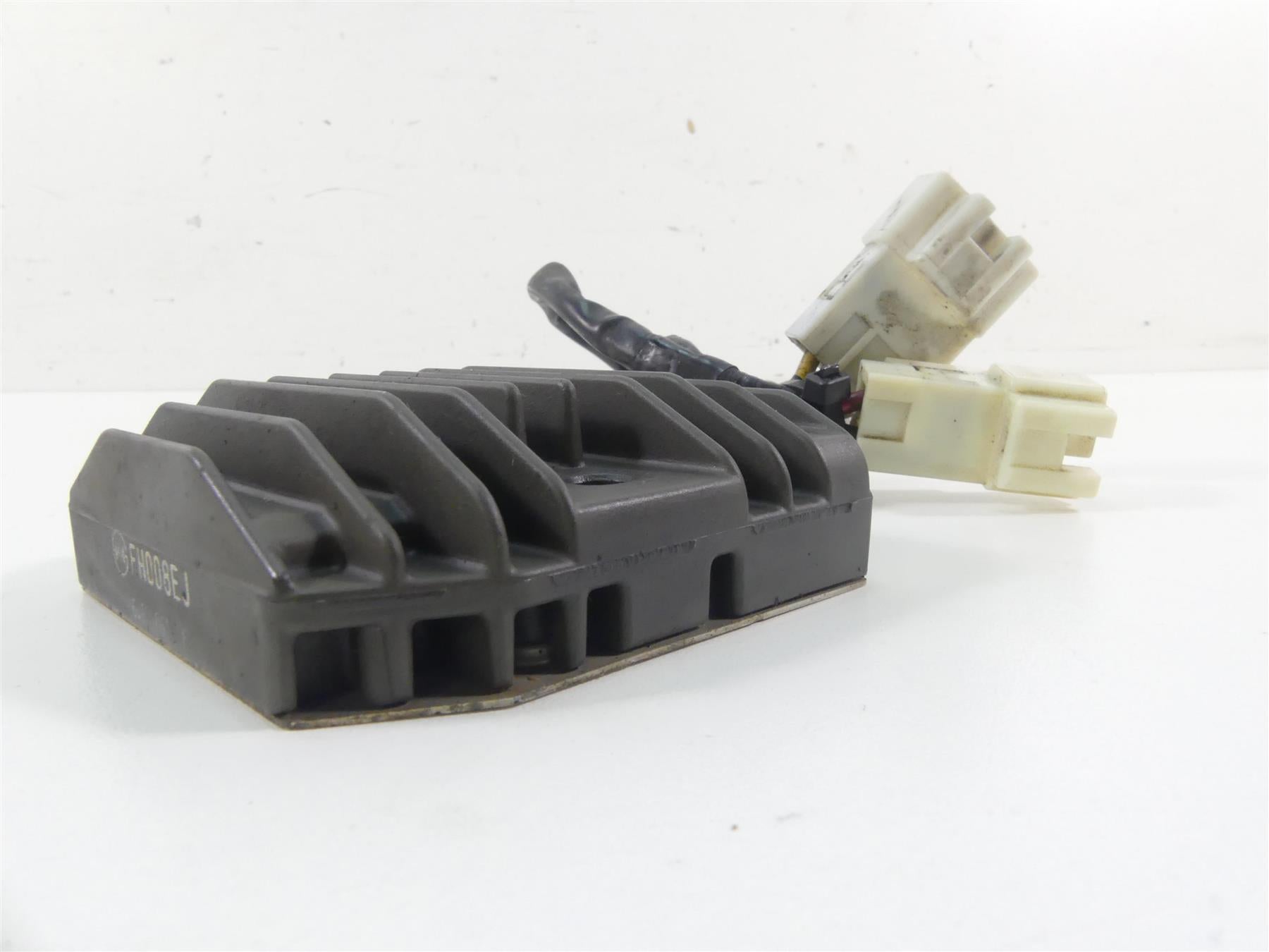 2016 Honda VT1300 CRG Stateline Rectifier Voltage Regulator 31600-MFR-671 {{ shop.shopifyCountryName }} - Mototech271