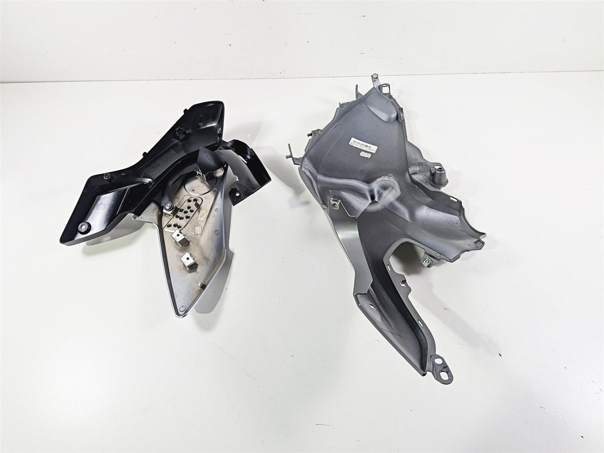 2016 BMW R1200 GS K50 Right Tank Side Main Fairing Emblem Set 46638533680 {{ shop.shopifyCountryName }} - Mototech271