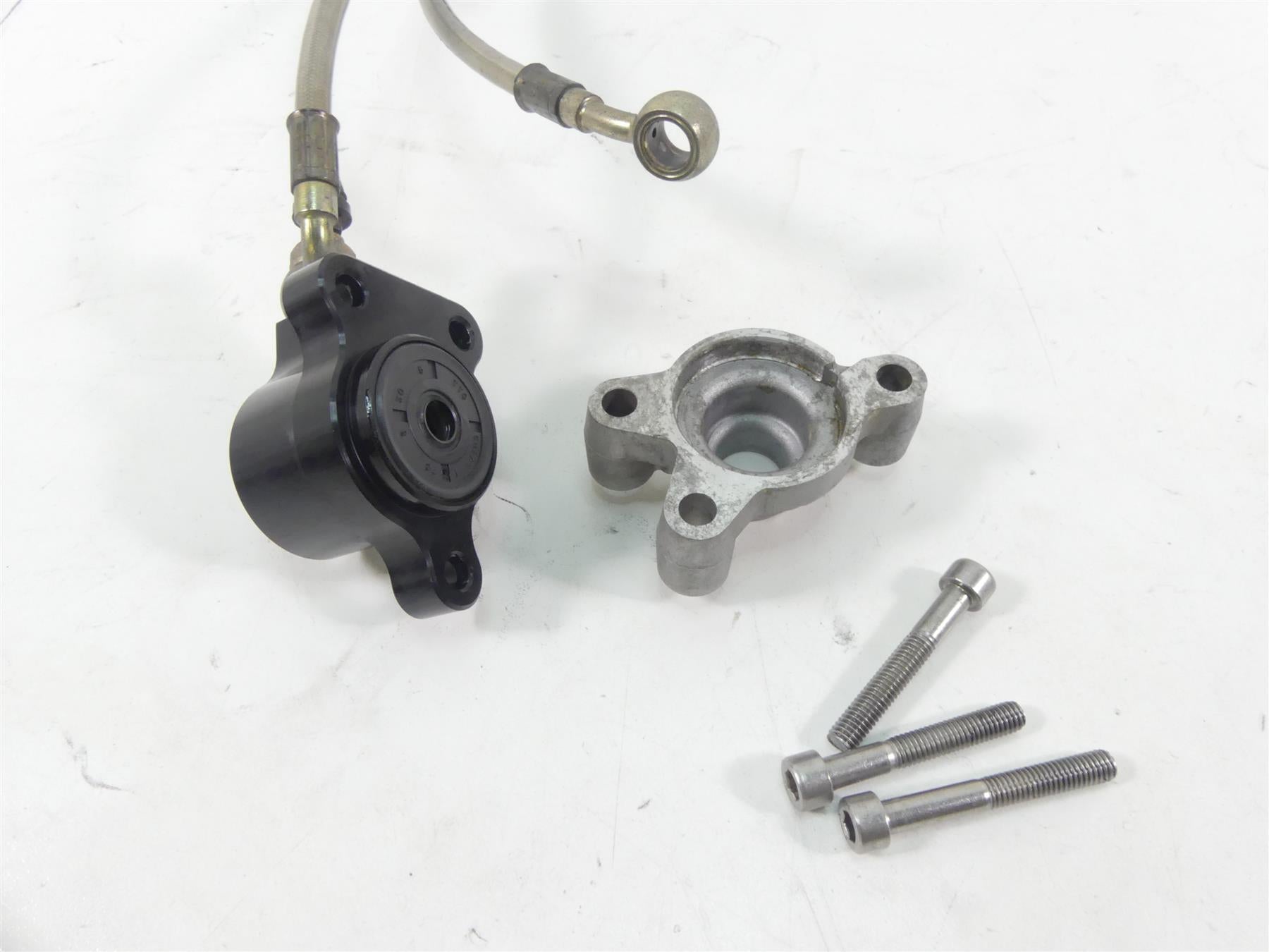 2004 Aprilia RSV1000 R Mille Oberon Clutch Slave Cylinder CLU-0120 {{ shop.shopifyCountryName }} - Mototech271