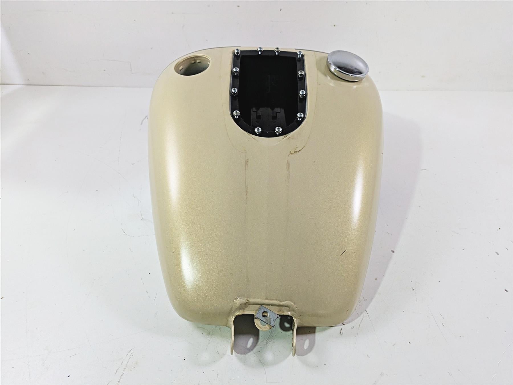 2015 Harley FXDF Dyna Fat Bob Fuel Gas Petrol Tank - Sand Cammo Denim 61000705 {{ shop.shopifyCountryName }} - Mototech271