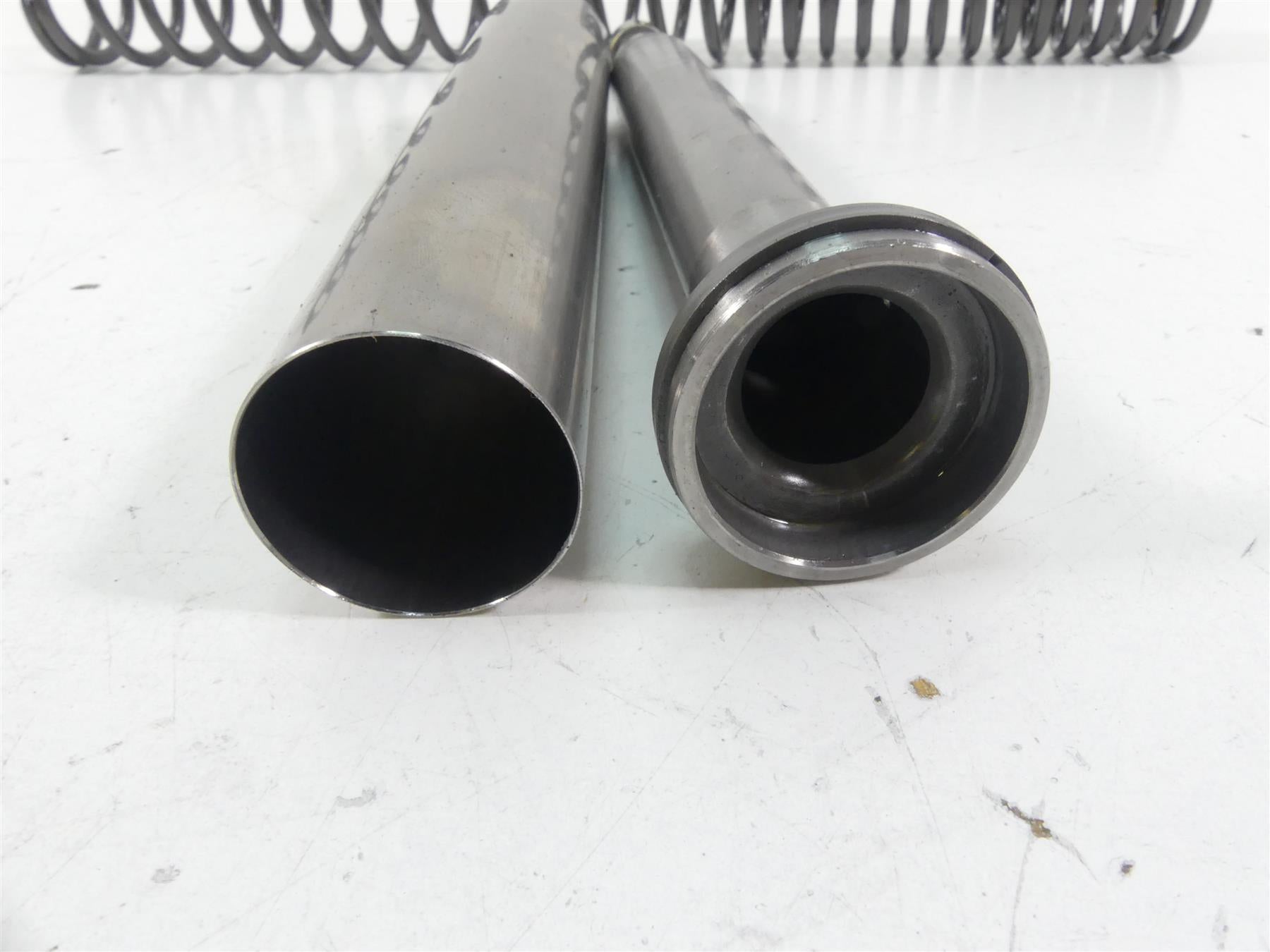2015 Harley FXDF Dyna Fat Bob Right Front Fork Internals Spring Set 48745-08 {{ shop.shopifyCountryName }} - Mototech271