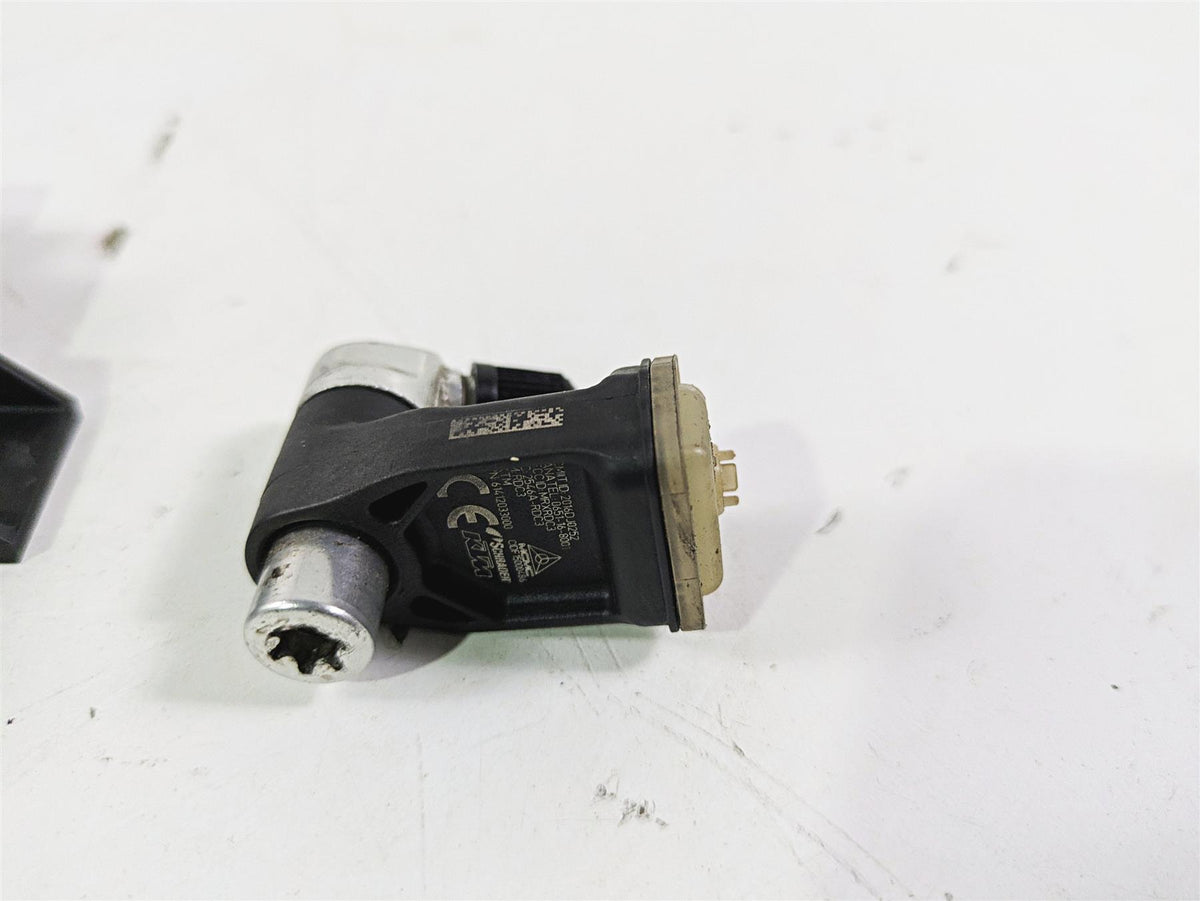 2018 KTM 1290 Super Adv S Tire Pressure Module & Sensor Set 60312032000 {{ shop.shopifyCountryName }} - Mototech271